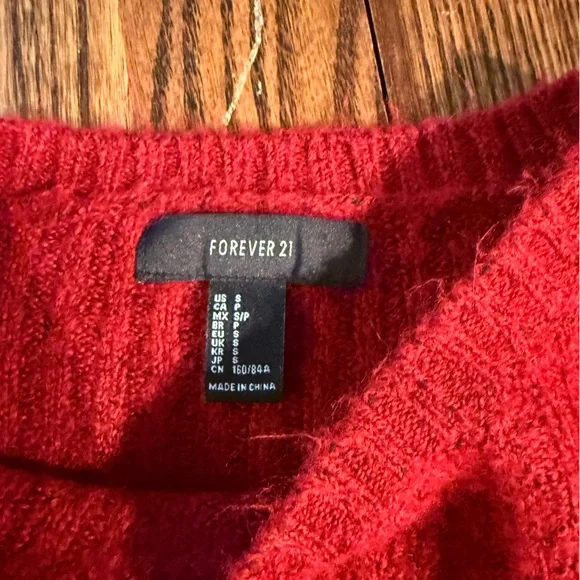 Forever 21 Crop Sweater - Picture 2 of 5